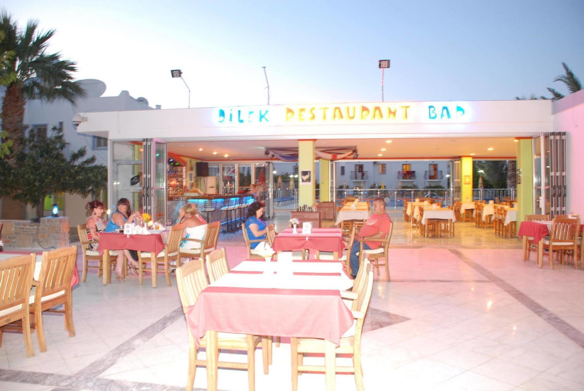 Dilek גומבט